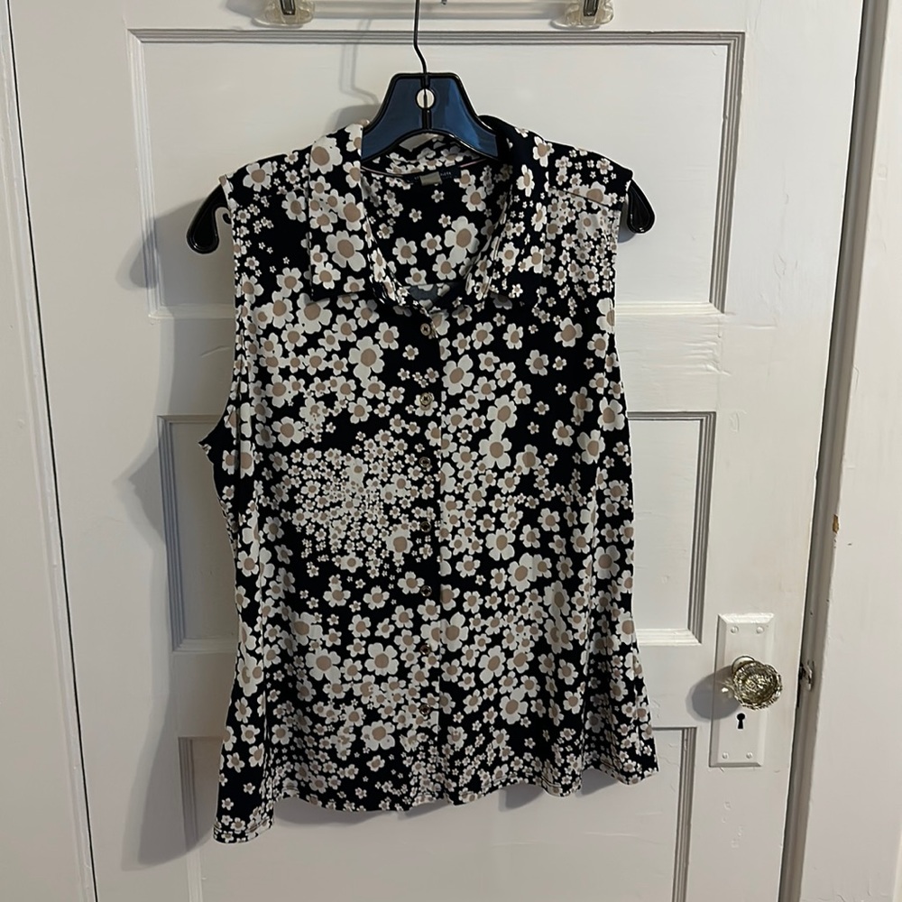 Tommy Hilfiger button down top